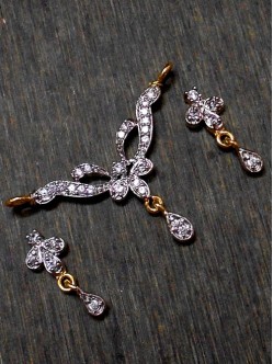 CZ Pendant With Earrings